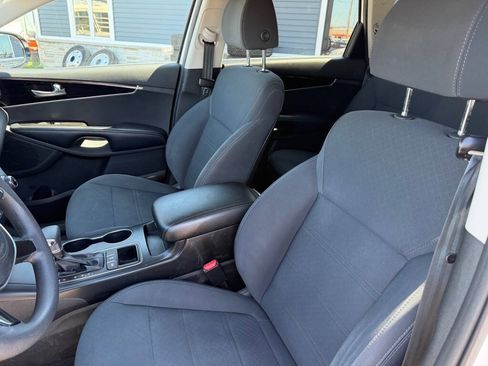 Used 2019 Kia Sorento AWD image 14