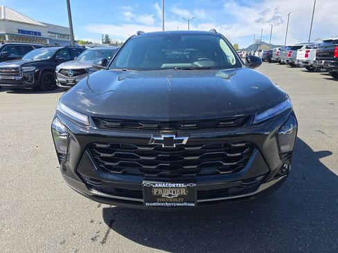 New 2026 Chevrolet Trax ACTIV w/ Sunroof Package FWD image 9