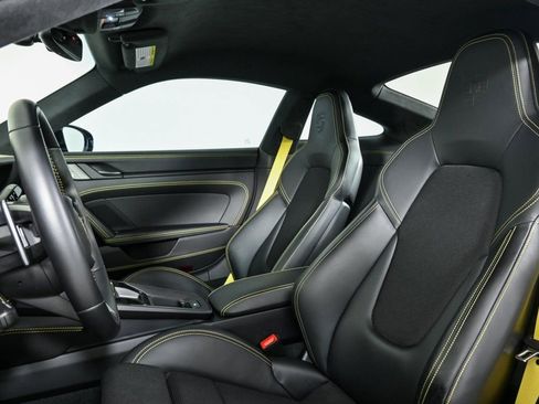 Certified 2024 Porsche 911 GT3 RWD image 5