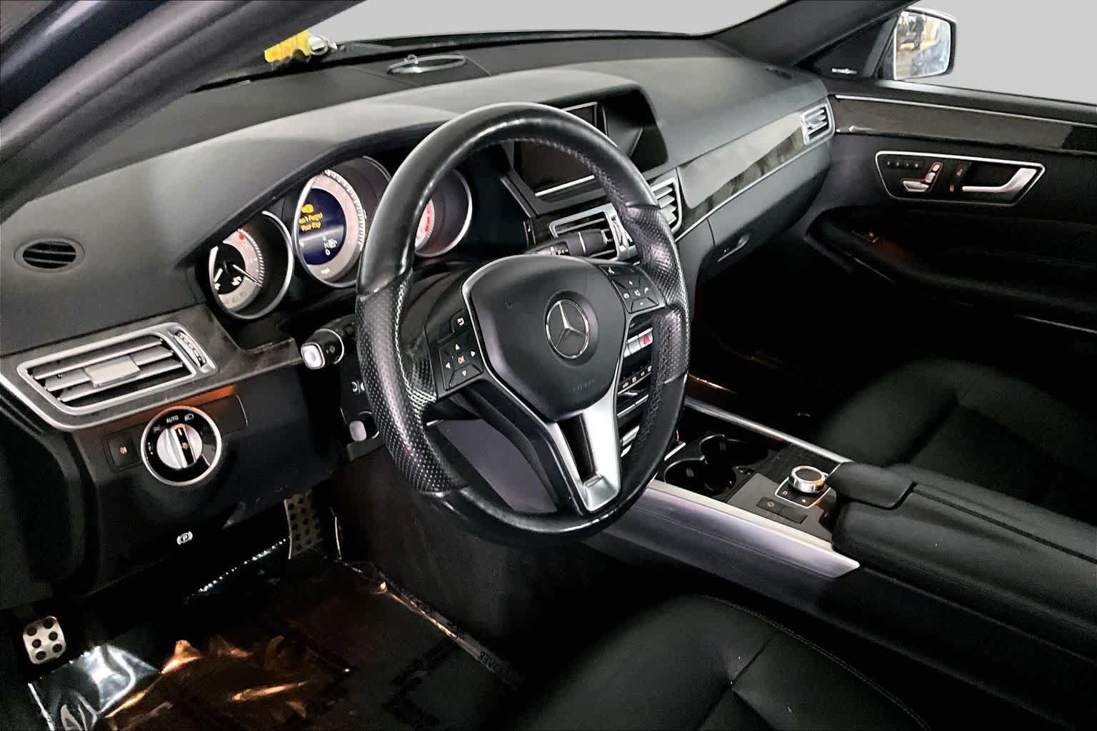 Used 2016 Mercedes-Benz E 350 4MATIC Wagon image 18