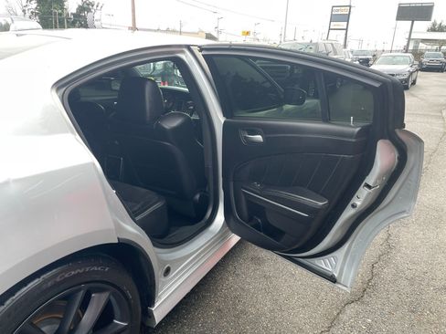 Used 2019 Dodge Charger Scat Pack w/ Plus Group image 33