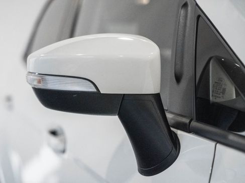 Used 2022 Ford EcoSport SE image 18