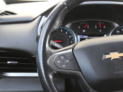 Used 2019 Chevrolet Traverse LT w/ LT Premium Package image 24