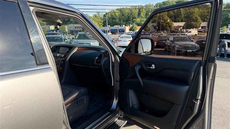 Used 2019 INFINITI QX80 Luxe AWD/4WD image 32