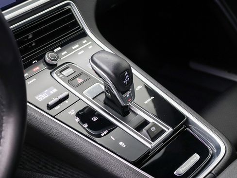Used 2018 Porsche Panamera 4 AWD/4WD image 26