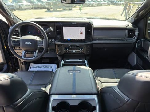 Used 2025 Ford F350 Platinum w/ FX4 Off-Road Package AWD/4WD image 19