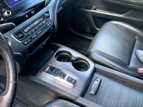 Used 2023 Honda Ridgeline RTL image 17