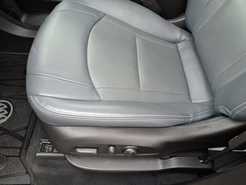 Used 2023 Buick Enclave Essence w/ Experience Buick Package AWD/4WD image 11