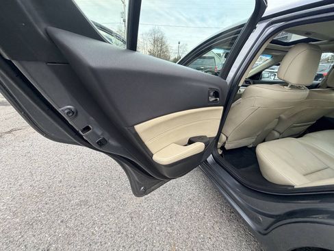 Used 2014 Acura ILX w/ Premium Package FWD image 19
