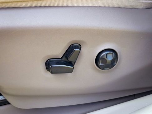 Used 2020 Chrysler Pacifica Touring-L Plus FWD image 14