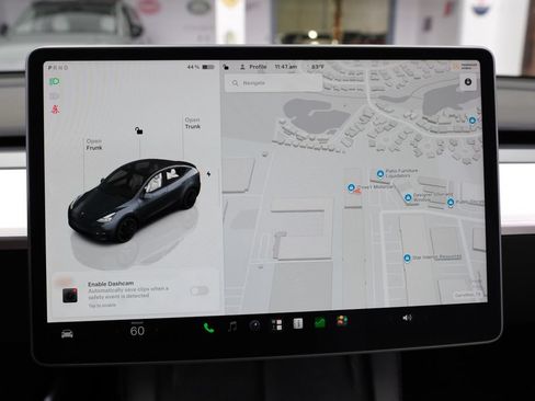 Used 2022 Tesla Model Y Performance AWD/4WD image 21