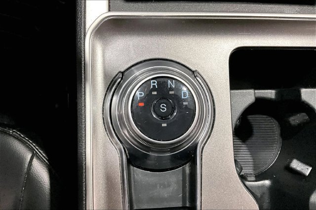 Used 2024 Ford Edge SEL AWD/4WD image 45