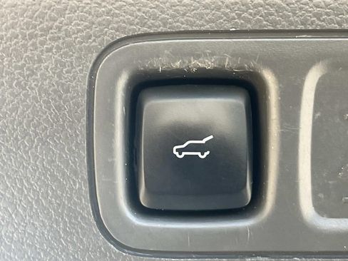 Used 2019 Ford Expedition Max Limited w/ Driver Assistance Package RWD image 27