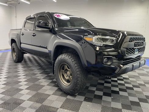 Used 2021 Toyota Tacoma TRD Off-Road image 14