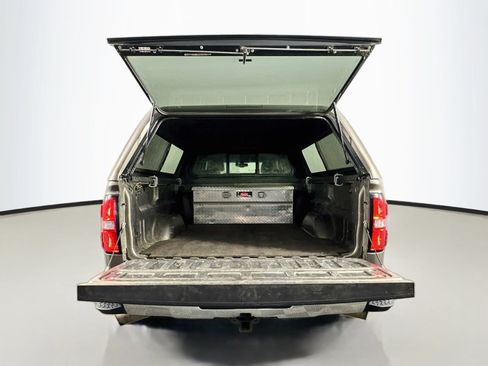 Used 2015 GMC Sierra 1500 SLT w/ SLT Preferred Package AWD/4WD image 28