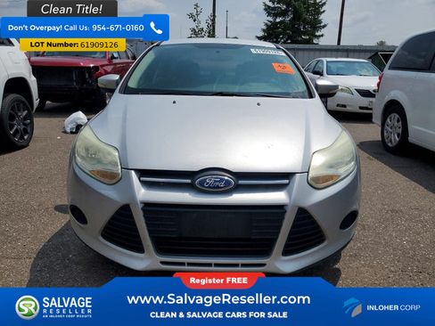 Used 2014 Ford Focus SE w/ SE Winter Package FWD image 7
