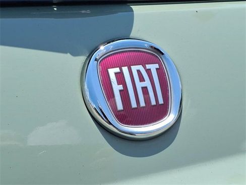 Used 2015 FIAT 500 Pop image 16