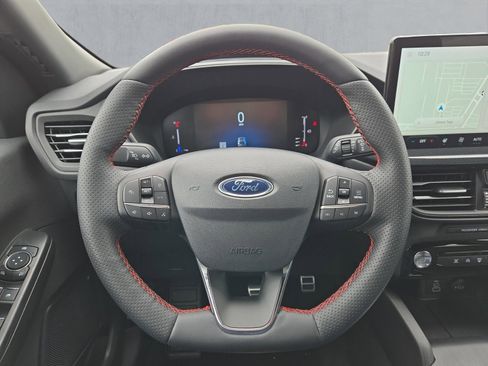 Used 2024 Ford Escape ST-Line w/ Tech Pack #1 AWD/4WD image 13