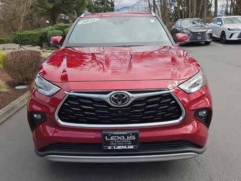 Used 2021 Toyota Highlander Platinum image 9