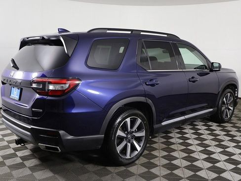 Used 2023 Honda Pilot Touring image 12
