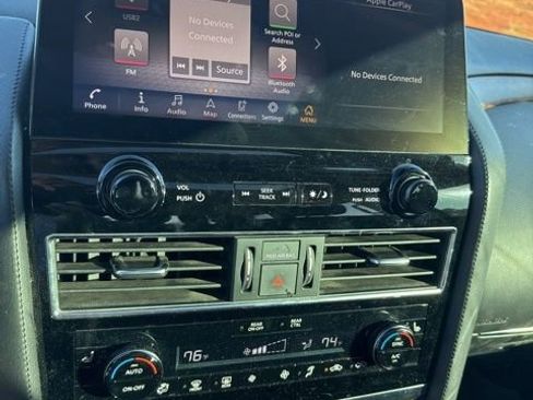 Used 2021 Nissan Armada SL image 9