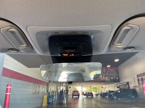 Used 2026 Toyota Corolla LE FWD image 15