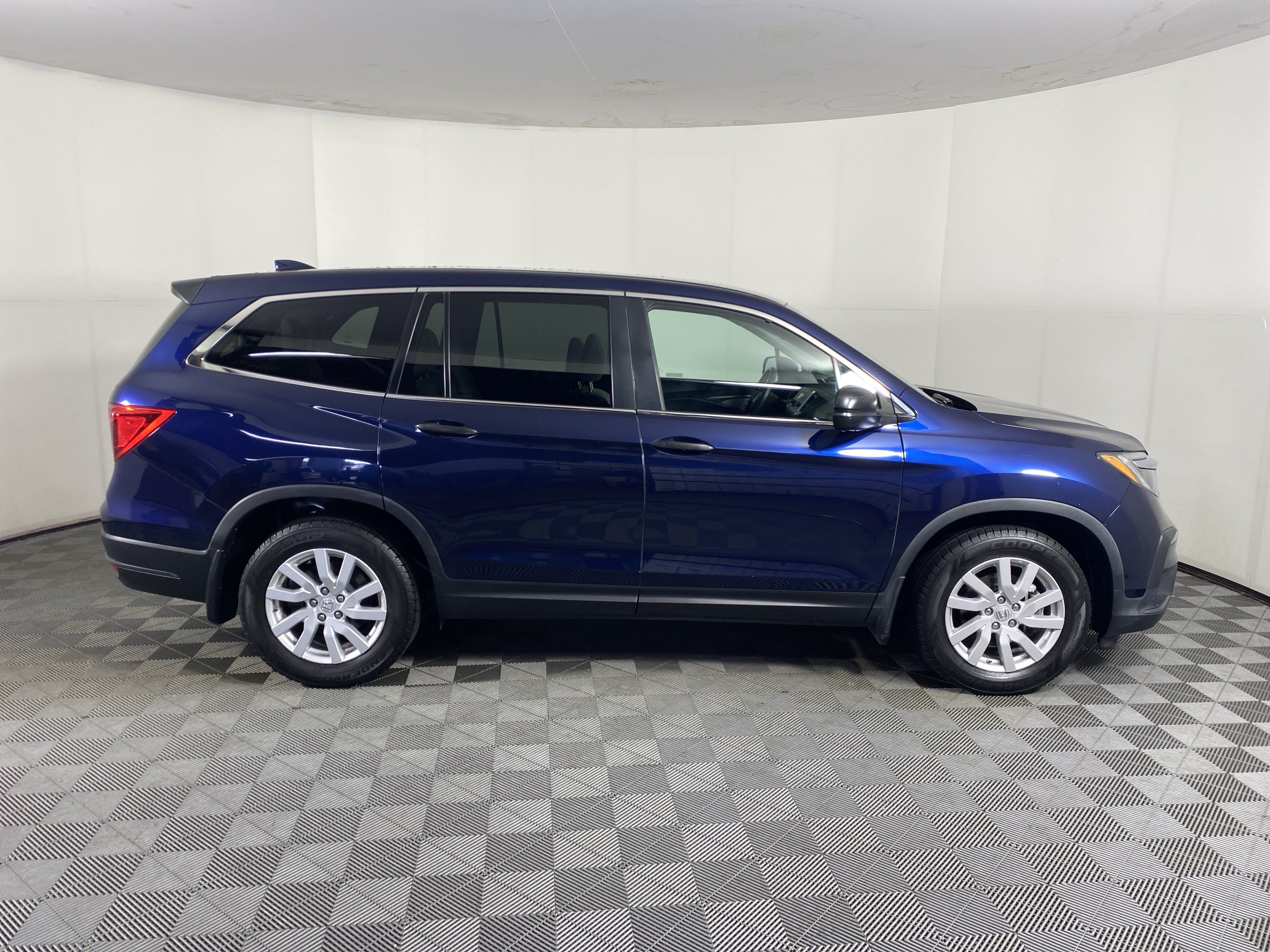 Used 2019 Honda Pilot LX image 4