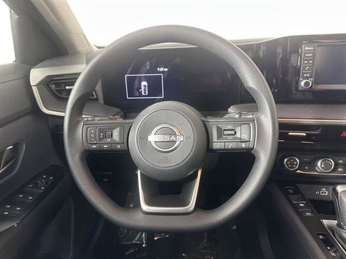 New 2025 Nissan Kicks SR image 21