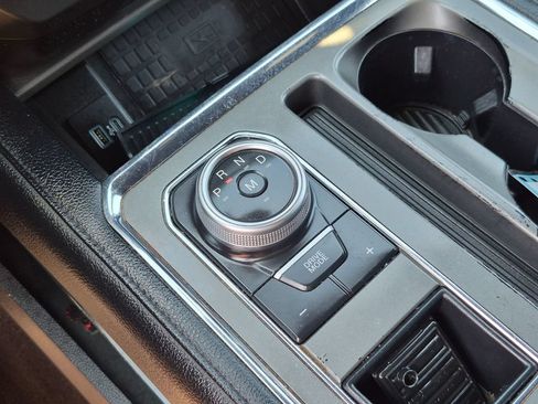 Used 2021 Ford Expedition XLT RWD image 21
