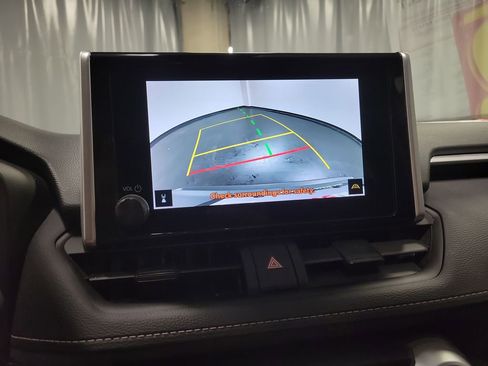 Used 2024 Toyota RAV4 LE AWD/4WD image 16