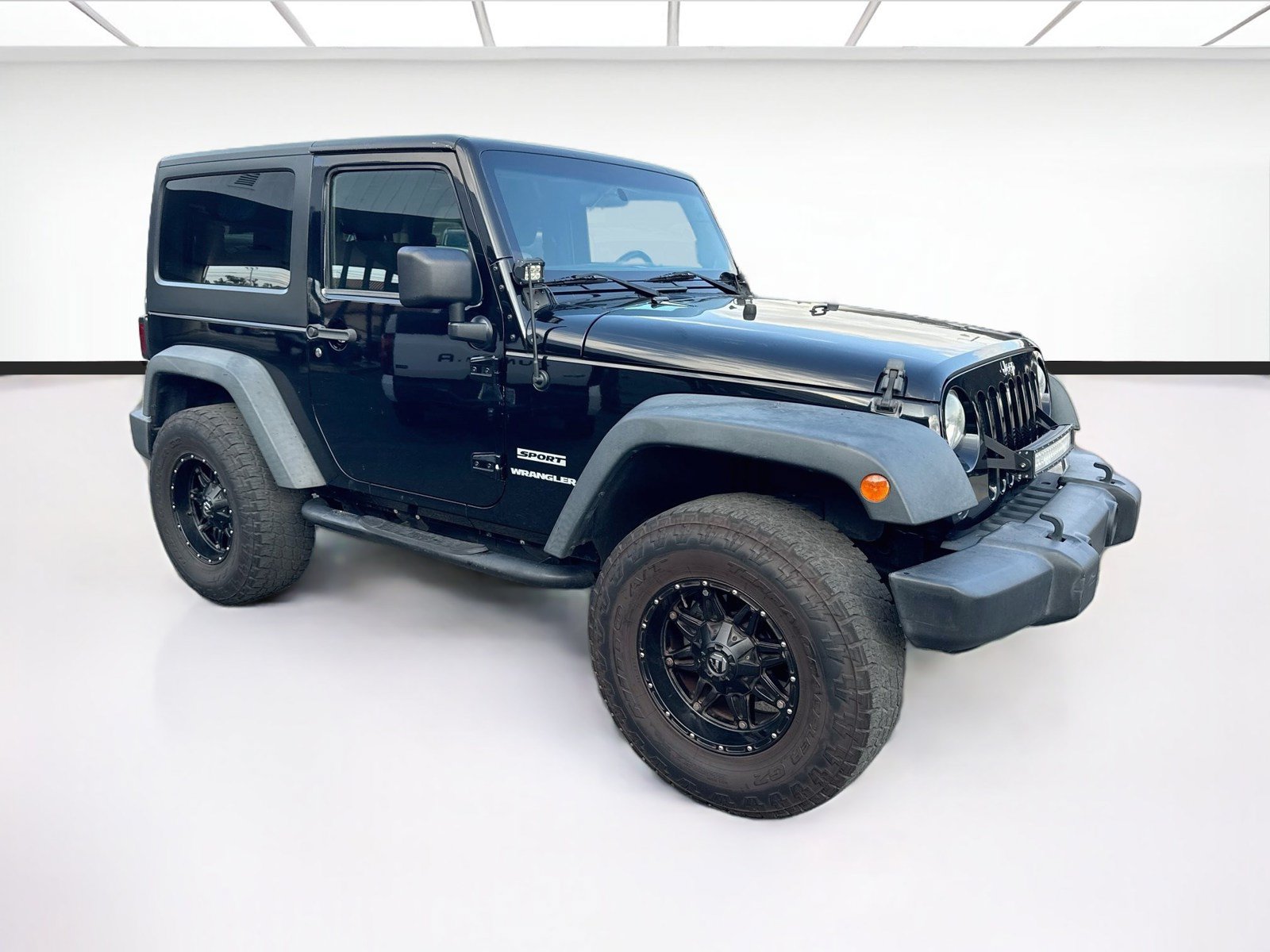 Used 2014 Jeep Wrangler Sport w/ Connectivity Group AWD/4WD image 3