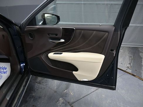 Used 2018 Lexus LS 500 500 Base w/ Interior Upgrade Package image 19
