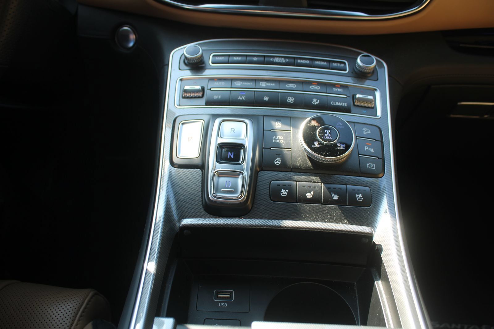 Used 2023 Hyundai Santa Fe Calligraphy AWD/4WD image 42