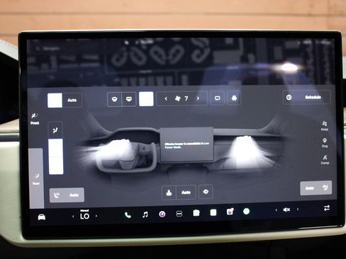 Used 2023 Tesla Model X image 57