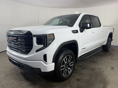 Used 2025 GMC Sierra 1500 AT4 AWD/4WD image 3