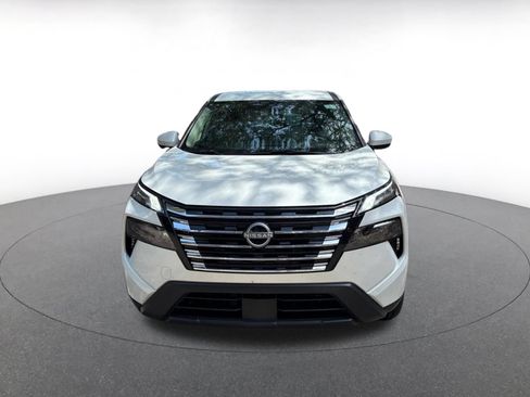 Used 2026 Nissan Rogue SV FWD image 2