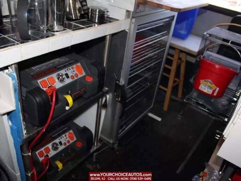 Used 2006 Ford E-450 and Econoline 450 image 25