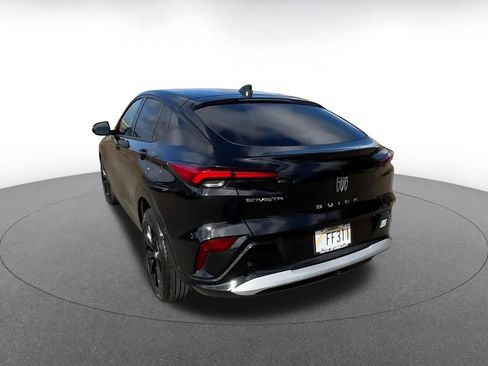 Used 2025 Buick Envista Sport Touring image 11