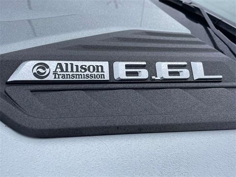 Certified 2024 Chevrolet Silverado 2500 Custom w/ Custom Value Package image 9