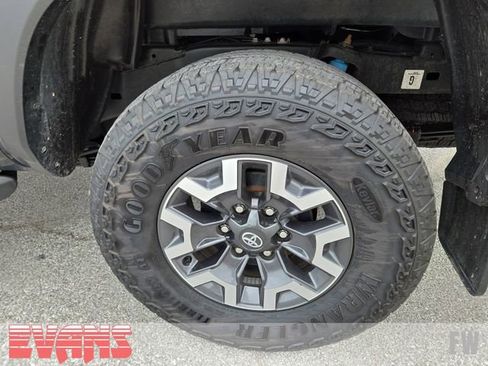 Used 2023 Toyota Tacoma TRD Off-Road image 26