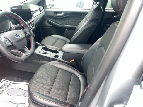 Used 2023 Ford Escape ST-Line w/ Tech Pack #1 image 8
