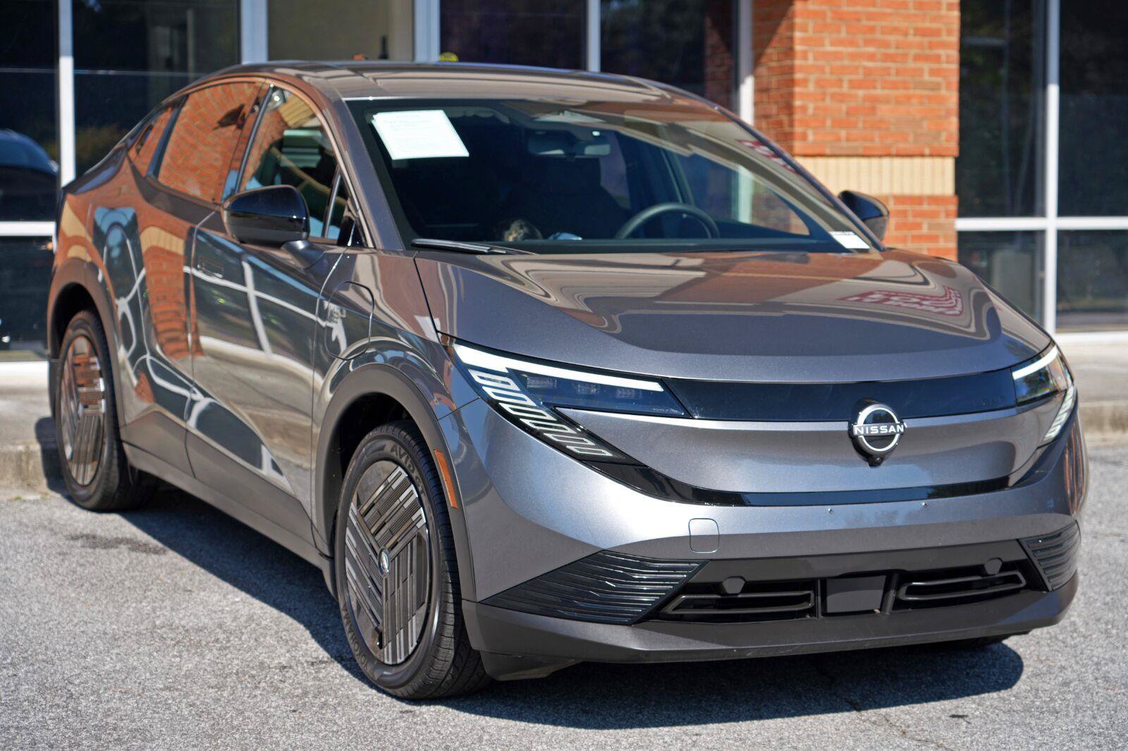 Used 2026 Nissan Leaf w/ Floor Mat Package (S+) FWD image 51