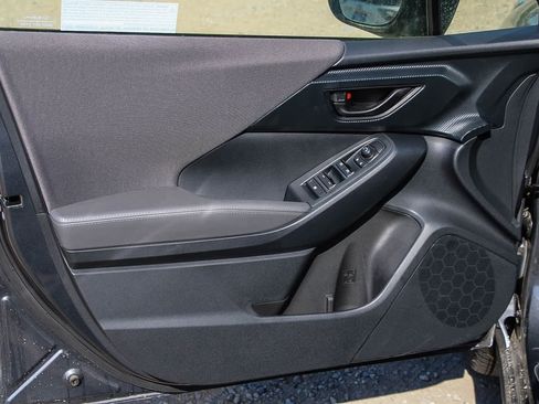 New 2025 Subaru Crosstrek 2.0i Premium image 19