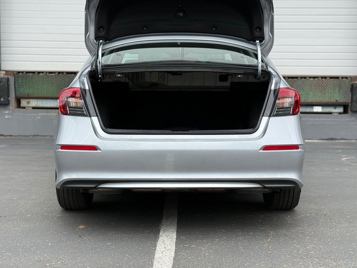 Used 2024 Honda Civic EX image 5