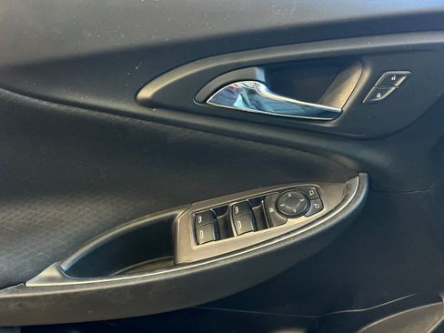 Used 2021 Chevrolet Malibu LT FWD image 15