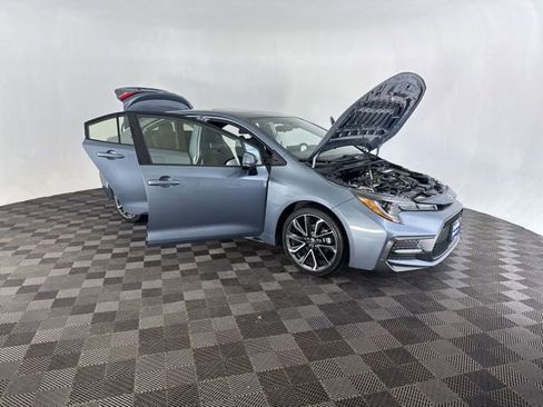 Used 2022 Toyota Corolla SE w/ SE Premium Package image 15