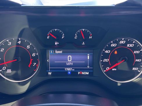 Used 2021 Chevrolet Camaro LT w/ RS Package image 18