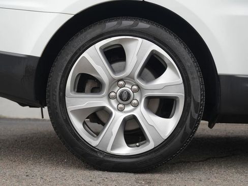 Used 2015 Land Rover Range Rover Sport HSE AWD/4WD image 9