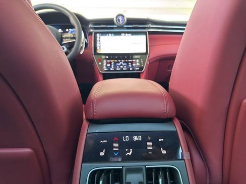 New 2025 Maserati Grecale Modena image 13