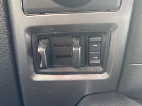 Used 2018 Ford F150 XLT w/ Equipment Group 302A Luxury AWD/4WD image 22